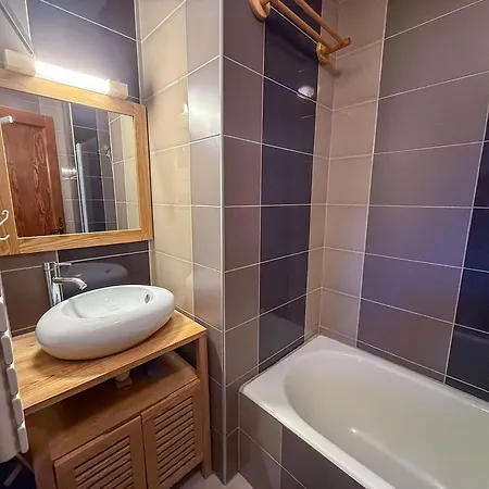 4 Pers, Balcon, Parking, Animal Admis - Fr-1-676-233 *
